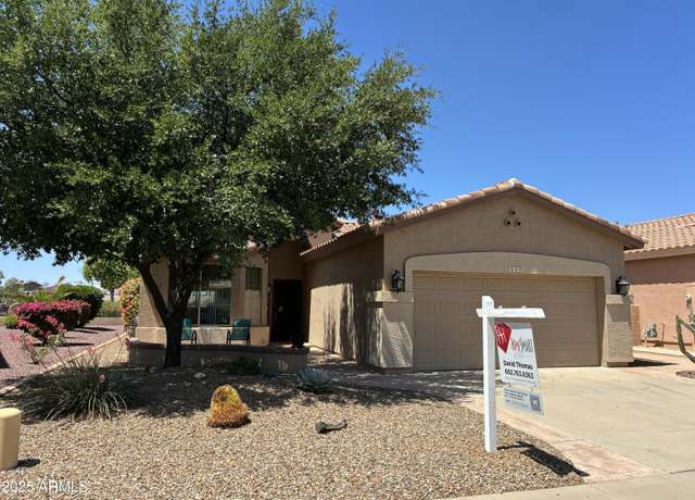 Property at 5028 S Peachwood Dr, Gilbert, AZ 85298, 2 beds, 2 baths
