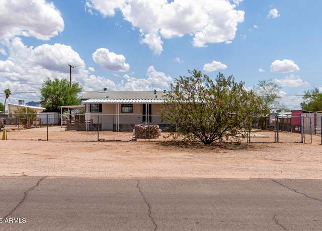 Property at 965 S Lawson Dr, Apache Junction, AZ 85120, 2 beds, 2 baths