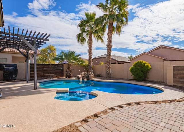 Property at 44783 W Alamendras St, Maricopa, AZ 85139, 3 beds, 2 baths