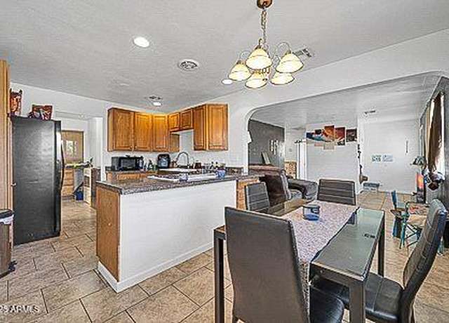 Property at 2940 W Townley Ave, Phoenix, AZ 85051, 3 beds, 2 baths