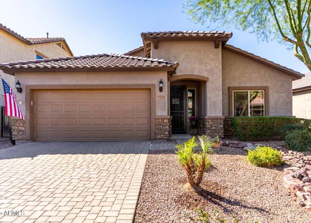 Property at 10819 W Bronco Trl, Peoria, AZ 85383, 3 beds, 2 baths