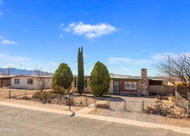 Property at 717 Skyline Dr, Huachuca City, AZ 85616, 3 beds, 2 baths