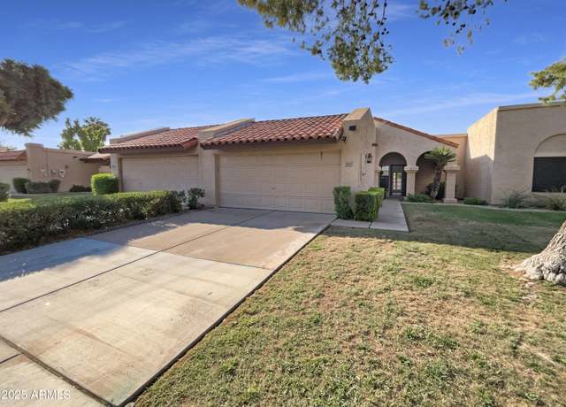 Property at 882 W Summit Pl, Chandler, AZ 85225, 2 beds, 2 baths