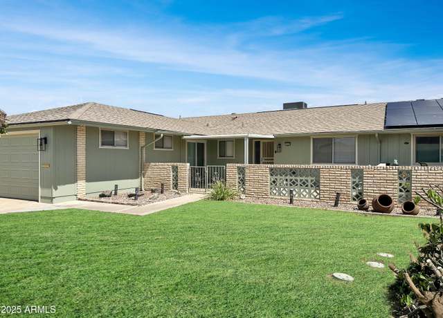 Property at 10520 W Saratoga Cir, Sun City, AZ 85351, 2 beds, 2 baths