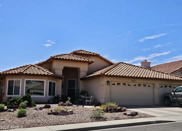 Property at 2919 E Friess Dr E, Phoenix, AZ 85032, 3 beds, 2 baths
