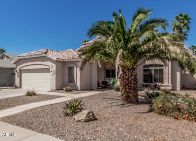 Property at 240 W Brooks St, Gilbert, AZ 85233, 4 beds, 2 baths