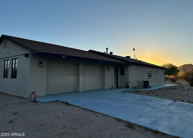 Property at 641 S Blacktail Trl, Maricopa, AZ 85139, 2 beds, 2 baths