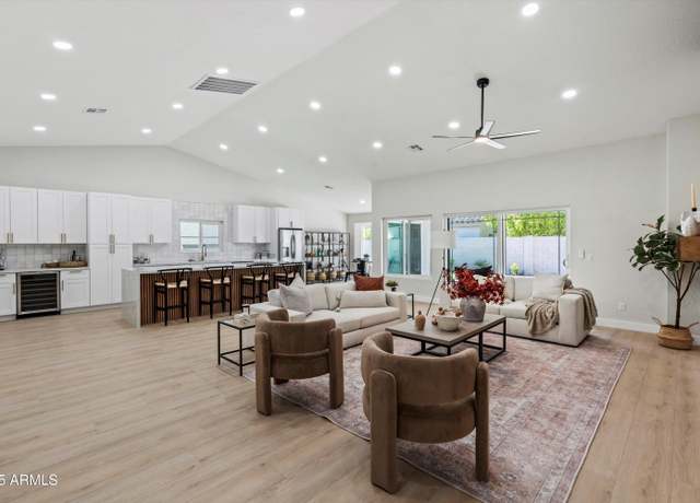 Property at 3220 W Frankfurt Dr, Chandler, AZ 85226, 4 beds, 2 baths