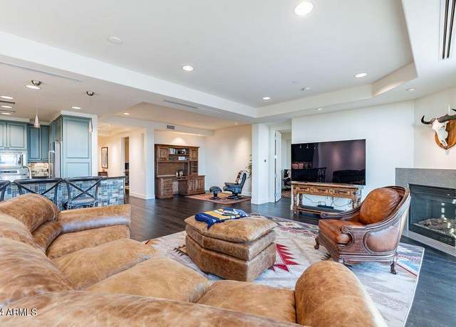 Property at 2211 E Camelback Rd #505, Phoenix, AZ 85016, 2 beds, 2 baths
