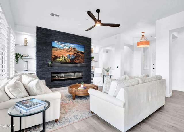 Property at 2989 N 44th St #3013, Phoenix, AZ 85018, 3 beds, 3 baths