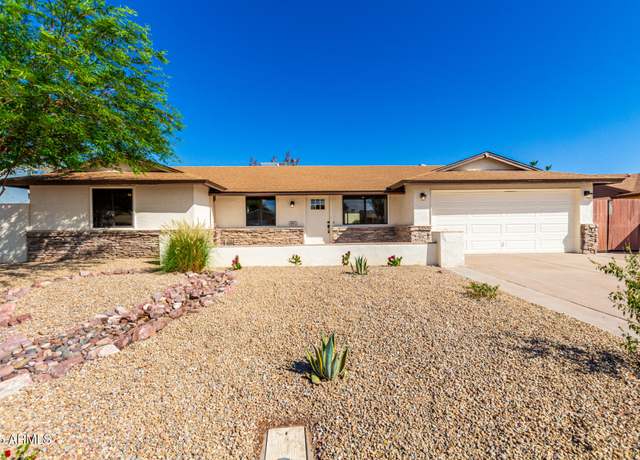 Property at 1611 W Palomino Dr, Chandler, AZ 85224, 4 beds, 2 baths