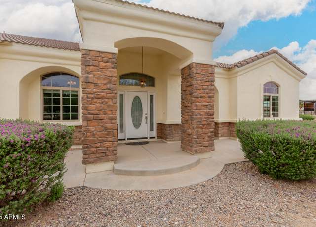 Property at 6924 S 219th Dr, Buckeye, AZ 85326, 4 beds, 2.5 baths