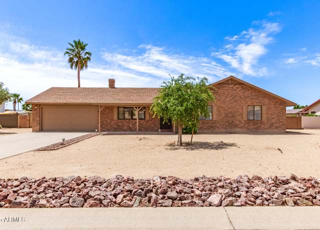 Property at 8913 W Country Club Trl, Peoria, AZ 85383, 3 beds, 2 baths