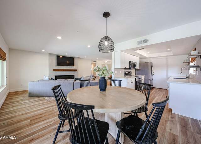 Property at 5209 E Beck Ln, Scottsdale, AZ 85254, 4 beds, 2 baths
