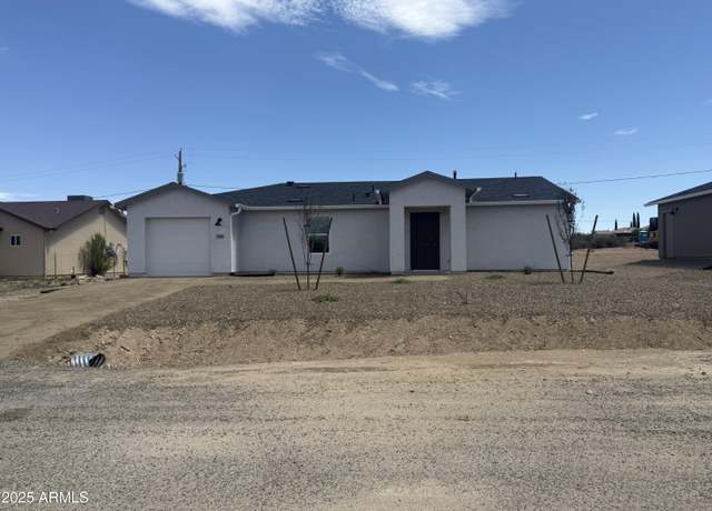 Property at 20601 E Hereford Dr, Mayer, AZ 86333, 3 beds, 2 baths
