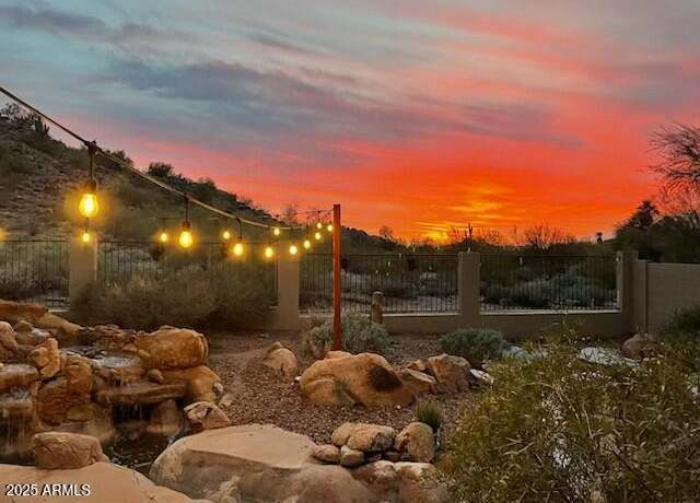 Property at 20436 N 17th Pl, Phoenix, AZ 85024, 4 beds, 3 baths