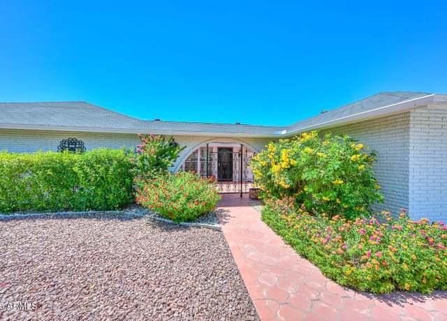 Property at 9717 W Spanish Moss Ln, Sun City, AZ 85373, 3 beds, 2 baths