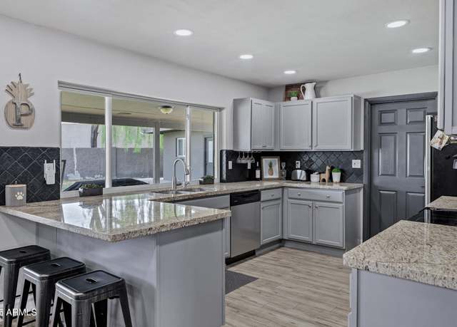 Property at 462 W Pampa Ave, Mesa, AZ 85210, 4 beds, 2 baths