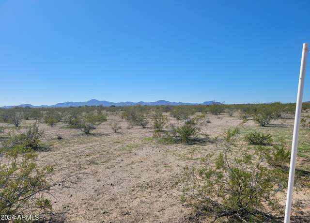 Property at 11XXX S Carver Rd Unit A, Tonopah, AZ 85354
