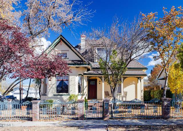 Property at 337 N Mount Vernon Ave, Prescott, AZ 86301, 5 beds, 3 baths