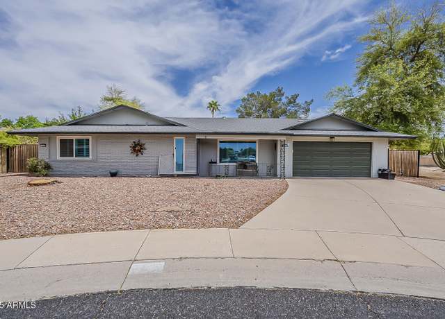 Property at 9703 W Hawthorn Ct, Sun City, AZ 85351, 2 beds, 2 baths