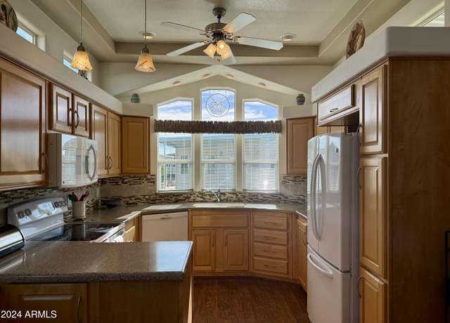 Property at 7750 E Broadway Rd #776, Mesa, AZ 85208, 1 bed, 2 baths