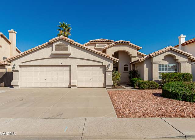 Property at 654 W Natal Cir, Mesa, AZ 85210, 4 beds, 2 baths