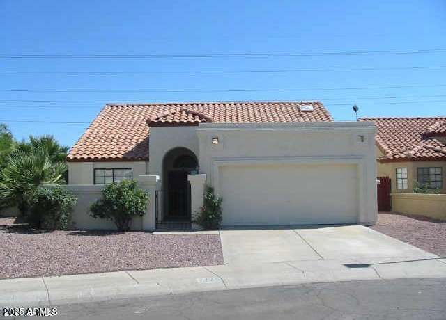 Property at 7725 W Mcrae Way W, Glendale, AZ 85308, 3 beds, 2 baths