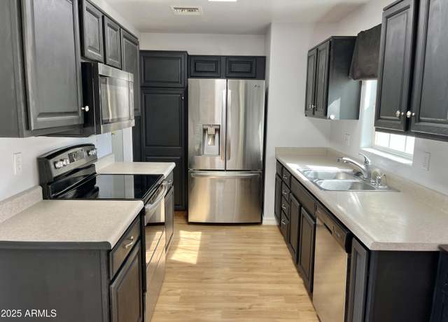 Property at 11613 N 21st Ave, Phoenix, AZ 85029, 3 beds, 1 bath