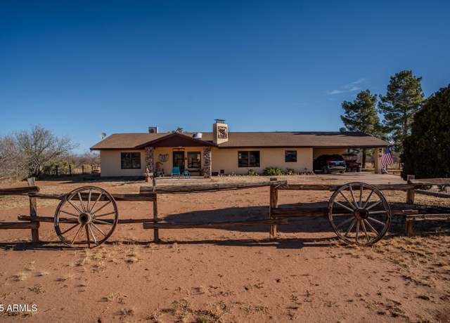 Property at 6292 S Kino Rd, Hereford, AZ 85615, 3 beds, 1.75 baths