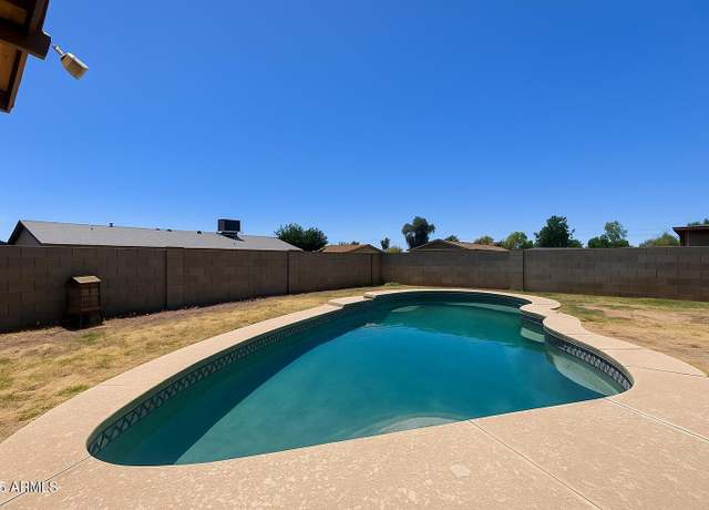 Property at 7525 W Turney Ave, Phoenix, AZ 85033, 4 beds, 2 baths