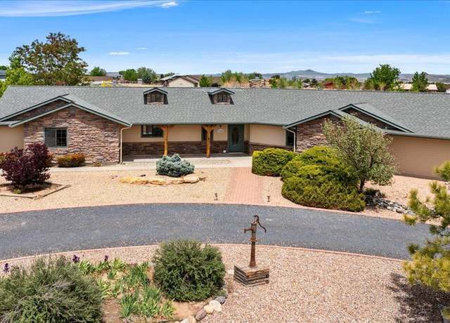 Property at 1640 W Grasshopper Ln, Chino Valley, AZ 86323, 3 beds, 2 baths
