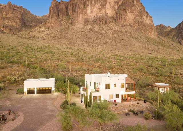 Property at 6275 E Jacob Waltz St, Apache Junction, AZ 85119, 2 beds, 3.5 baths