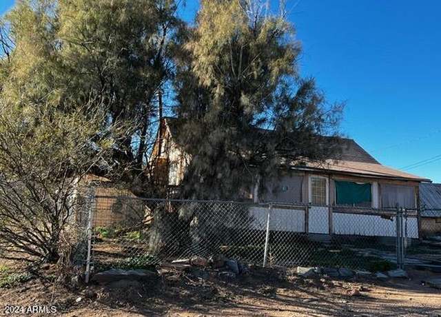 Property at 18200 S Wolf Run Trl N, Mayer, AZ 86333, 2 beds, 1 bath