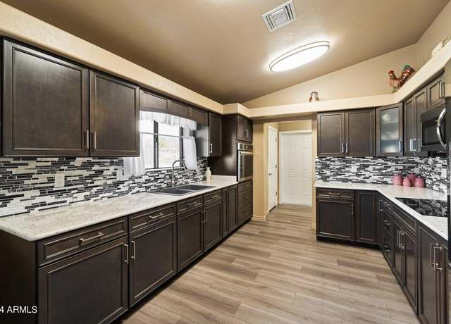 Property at 22765 N Rayo DE Sol Ct, Kearny, AZ 85137, 4 beds, 3 baths