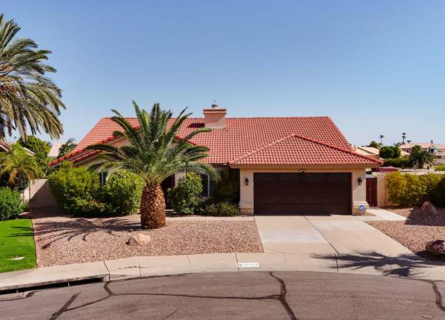 Property at 11212 W Ivory Ln, Avondale, AZ 85392, 4 beds, 2 baths