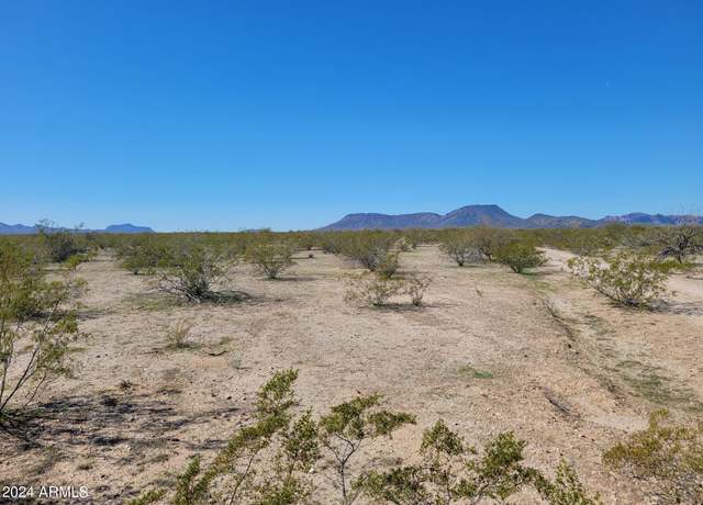 Property at 11XXX S Carver Rd Unit C, Tonopah, AZ 85354
