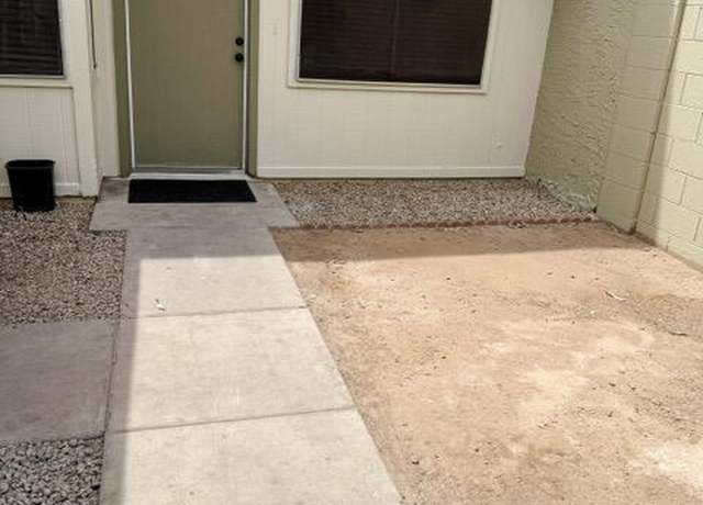 Property at 5975 N 48th Dr, Glendale, AZ 85301, 2 beds, 1.5 baths