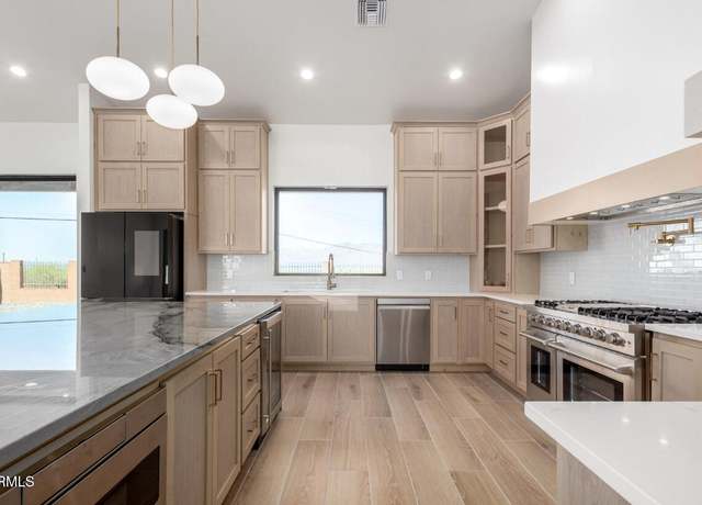 Property at 3901 W Ironwood Hill Dr, Tucson, AZ 85745, 4 beds, 3 baths