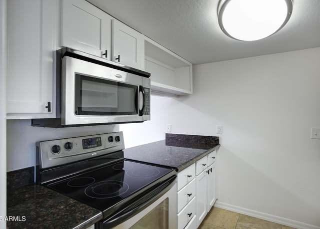 Property at 3619 E Monterosa St #202, Phoenix, AZ 85018, 1 bed, 1 bath