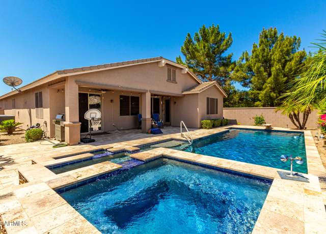 Property at 252 W Leatherwood Ave, San Tan Valley, AZ 85140, 4 beds, 3 baths