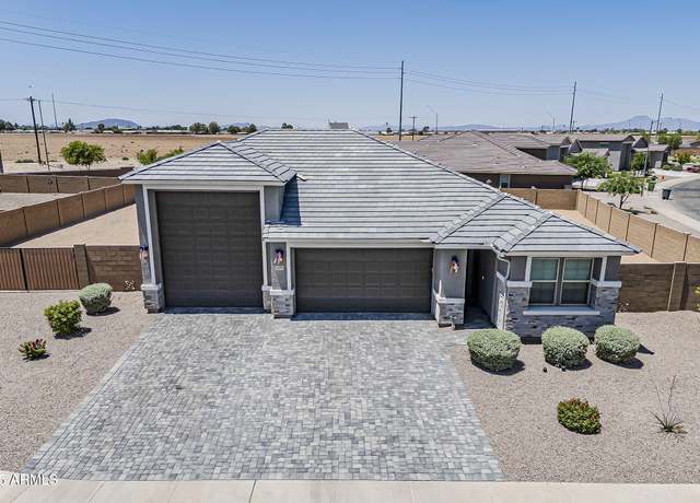 Property at 1479 S Naples Ct, Casa Grande, AZ 85122, 3 beds, 2 baths