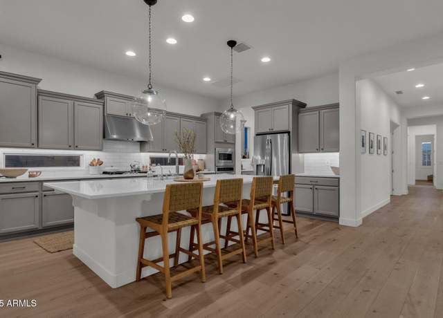 Property at 4339 S Ellesmere St, Gilbert, AZ 85297, 4 beds, 4.5 baths