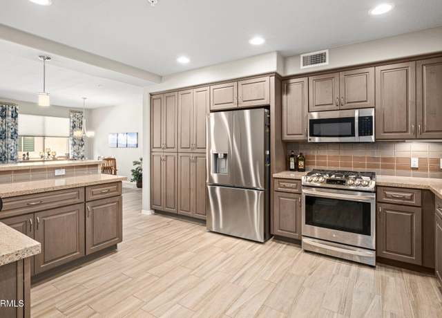Property at 17850 N 68th St #2129, Phoenix, AZ 85054, 3 beds, 2 baths