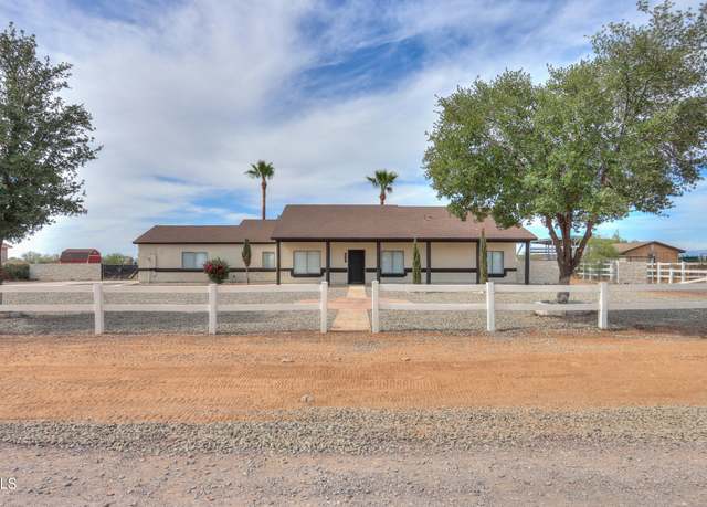 Property at 10692 E American Pride Dr, San Tan Valley, AZ 85143, 3 beds, 2 baths
