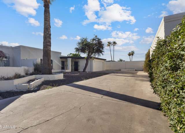 Property at 3218 W Clinton St, Phoenix, AZ 85029, 3 beds, 2 baths