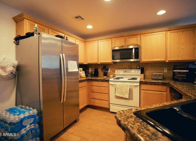 Property at 3150 E Beardsley Rd #1105, Phoenix, AZ 85050, 3 beds, 2.5 baths