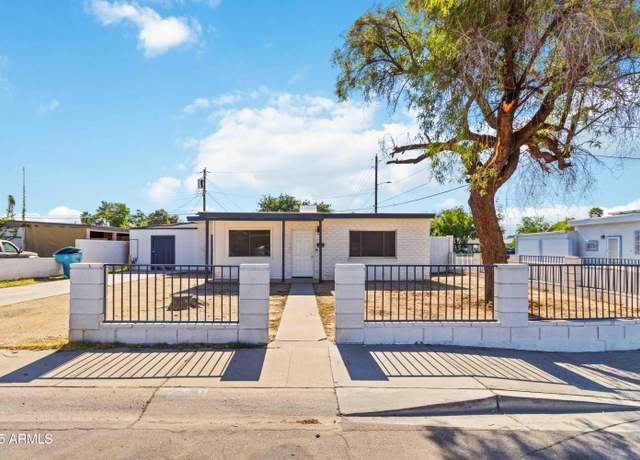 Property at 7201 N 26th Ln, Phoenix, AZ 85051, 3 beds, 2 baths