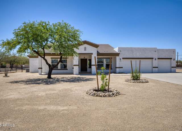 Property at 711 E Cloud Rd, Phoenix, AZ 85086, 4 beds, 3 baths