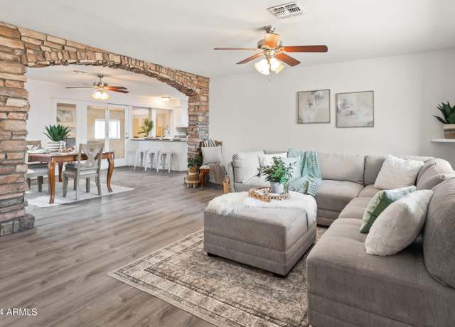 Property at 12030 N 36th St, Phoenix, AZ 85028, 3 beds, 3 baths